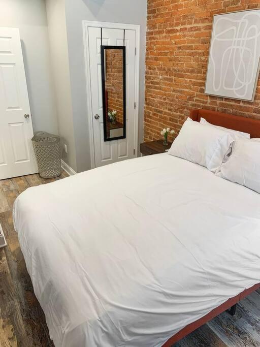 Cozy Modern Apt In The Heart Of Fells Point! بالتيمور المظهر الخارجي الصورة